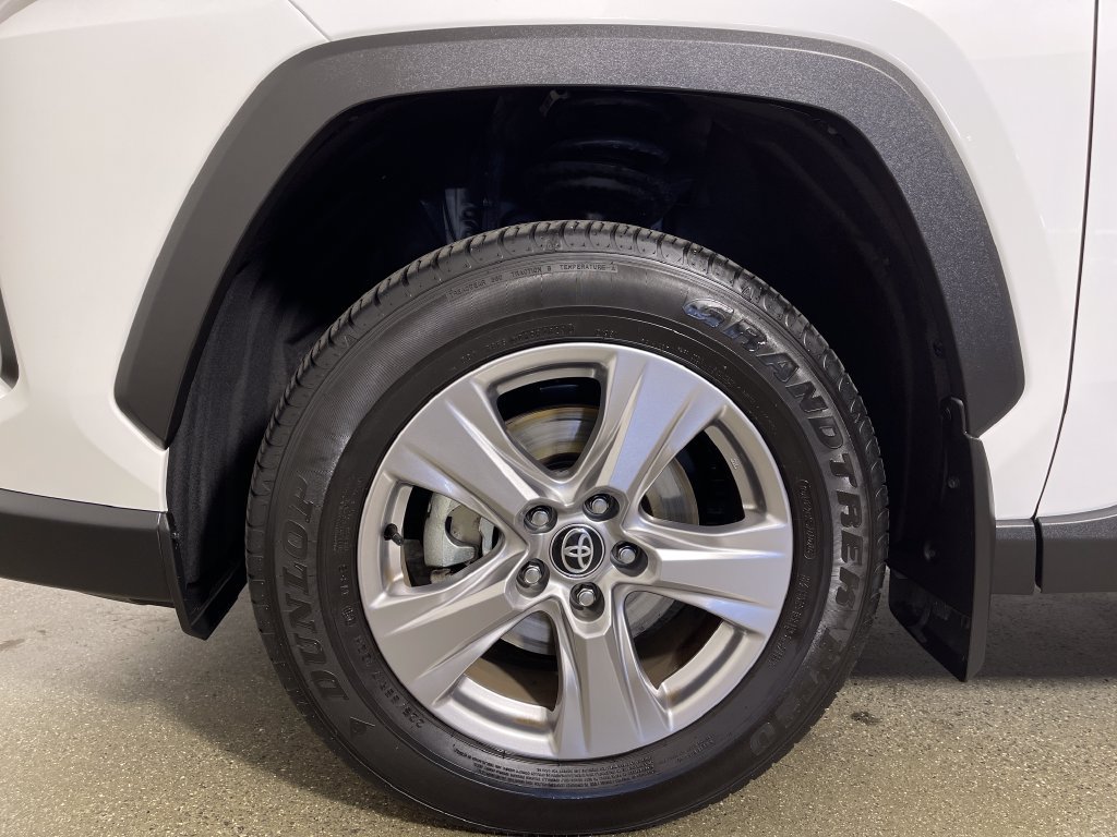 Certified 2024 Toyota RAV4 XLE FWD image 11