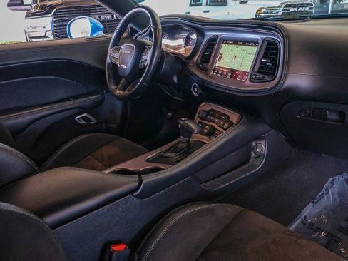 Used 2023 Dodge Challenger GT w/ Plus Package image 33