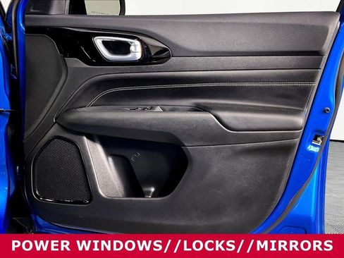 New 2023 Jeep Compass Latitude w/ Convenience Group AWD/4WD image 26