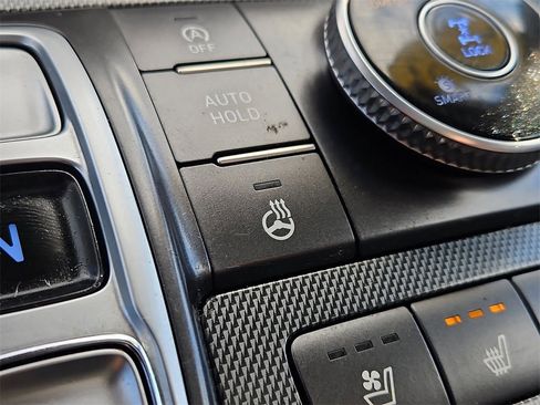 Used 2022 Hyundai Santa Fe Limited image 23