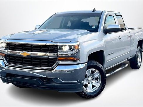 Used 2019 Chevrolet Silverado 1500 LT image 2