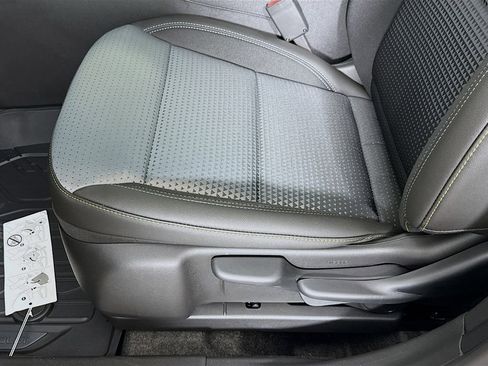 New 2026 Chevrolet Trax LT w/ Driver Confidence Package image 18