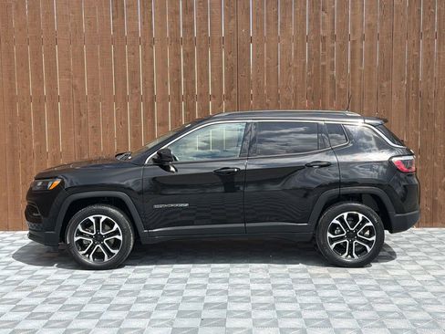 Used 2022 Jeep Compass Limited AWD/4WD image 14