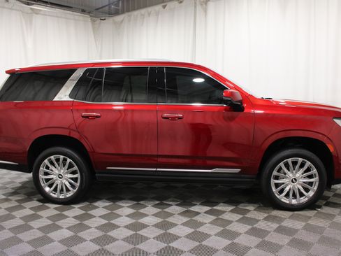 Certified 2024 Cadillac Escalade Premium Luxury w/ Performance Package AWD/4WD image 31