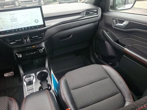 Certified 2023 Ford Escape ST-Line Elite w/ Class II Trailer Tow Package AWD/4WD image 19