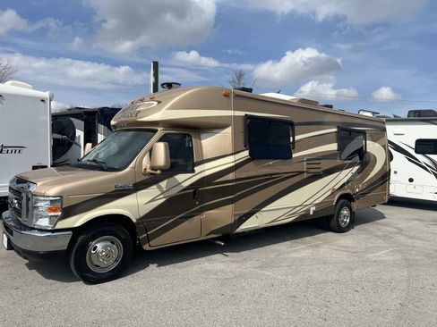 Used 2017 Ford E-450 and Econoline 450 Super Duty w/ Motorhome Prep Package RWD image 5