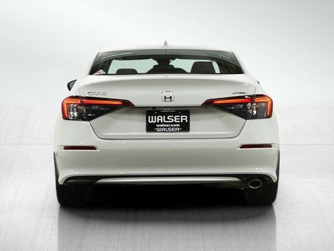 Used 2025 Honda Civic Sport image 4