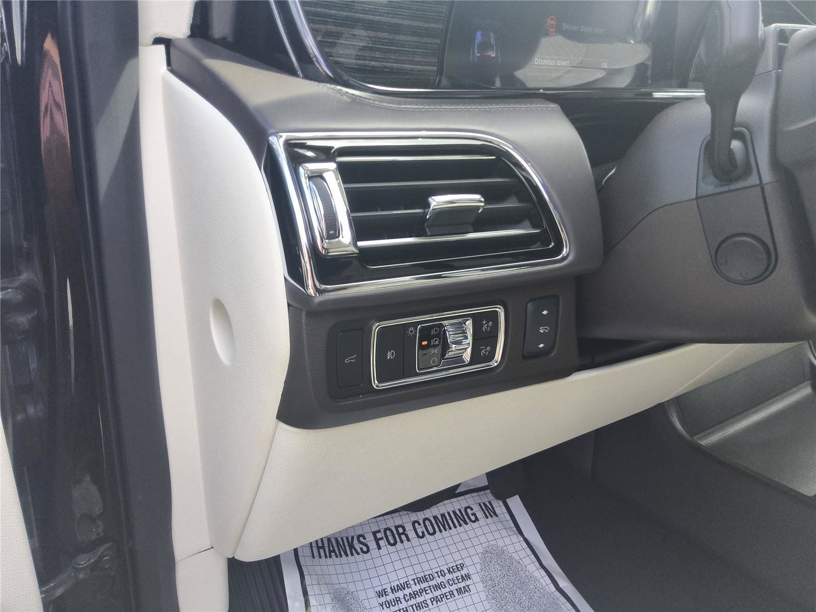 Certified 2024 Lincoln Navigator L Black Label AWD/4WD image 17