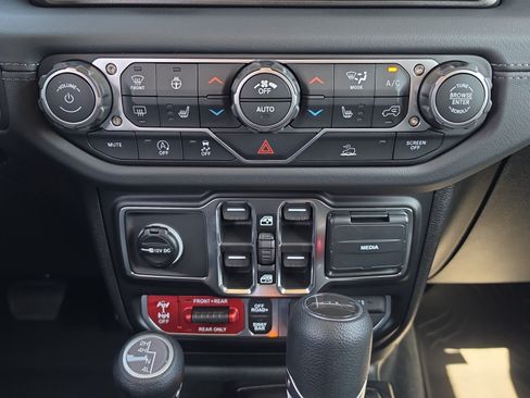 New 2026 Jeep Gladiator Rubicon AWD/4WD image 27