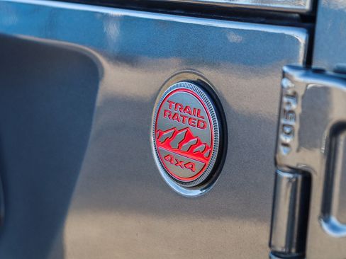 Used 2024 Jeep Wrangler Unlimited Rubicon w/ Convenience Group image 7