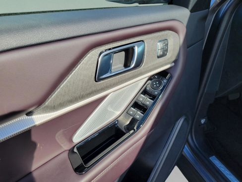 New 2026 Ford Explorer Platinum image 32