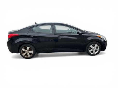Used 2013 Hyundai Elantra GLS w/ Preferred Pkg image 7