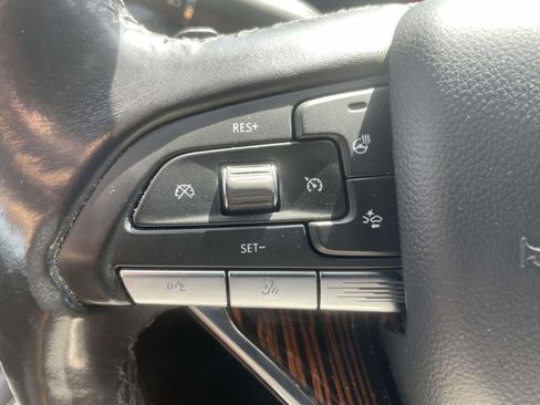 Used 2021 Cadillac Escalade Premium Luxury AWD/4WD image 20
