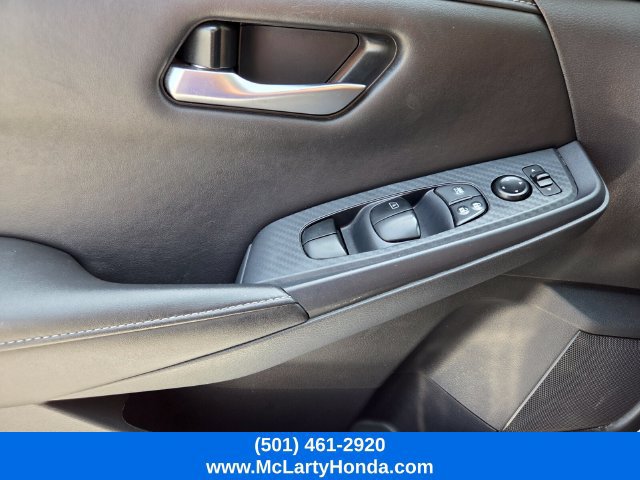Used 2024 Nissan Sentra SV FWD image 30