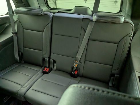 Certified 2024 Chevrolet Tahoe High Country w/ Premium Package image 36