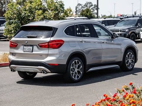 Used 2021 BMW X1 xDrive28i w/ Convenience Package AWD/4WD image 5