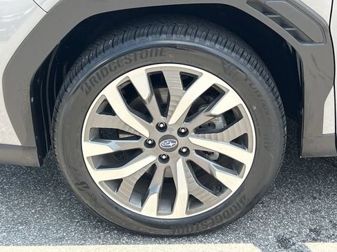 Certified 2025 Subaru Forester Touring AWD/4WD image 43