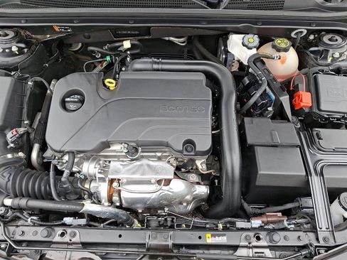 Used 2024 Chevrolet Malibu LT FWD image 27