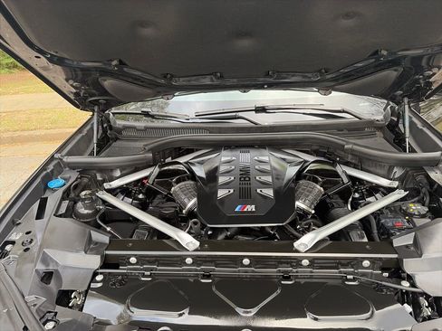 Certified 2024 BMW X6 M60i w/ Dynamic Handling Package image 19