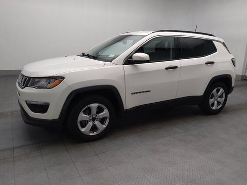Used 2020 Jeep Compass Latitude w/ Popular Equipment Group FWD image 2