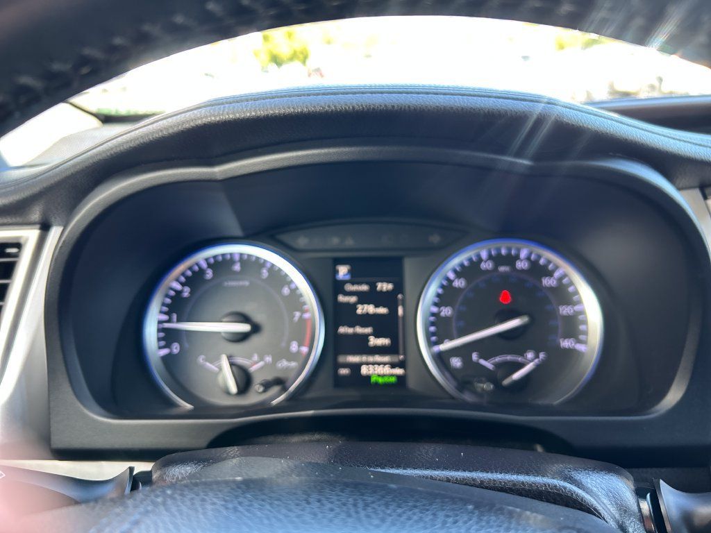 Certified 2019 Toyota Highlander Limited AWD/4WD image 18