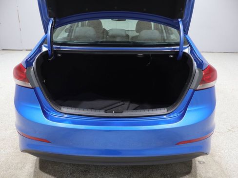 Used 2017 Hyundai Elantra Limited w/ Limited Ultimate Package 05 FWD image 21