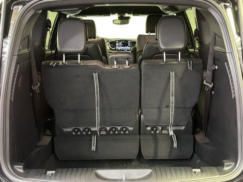 New 2026 Chrysler Pacifica Select FWD image 7
