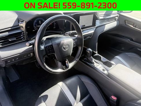 Used 2025 Toyota Camry SE w/ Convenience Package FWD image 6