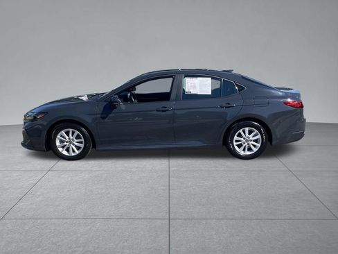 Used 2025 Toyota Camry LE FWD image 4