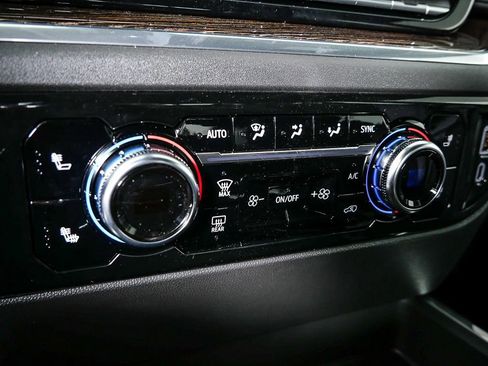 New 2026 GMC Sierra 1500 Elevation w/ Elevation Premium Package image 17