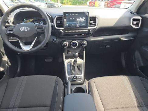 New 2026 Hyundai Venue SEL FWD image 34