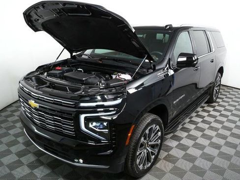 New 2026 Chevrolet Suburban High Country w/ Sun And Tow Package image 30