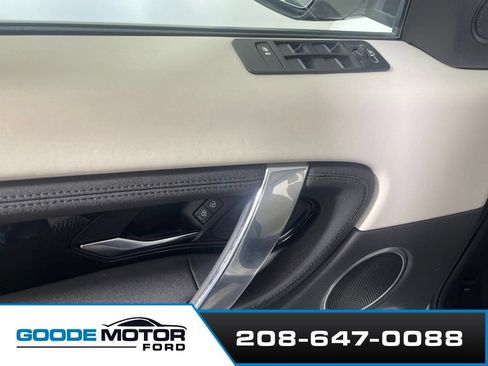 Used 2023 Land Rover Discovery Sport S AWD/4WD image 9