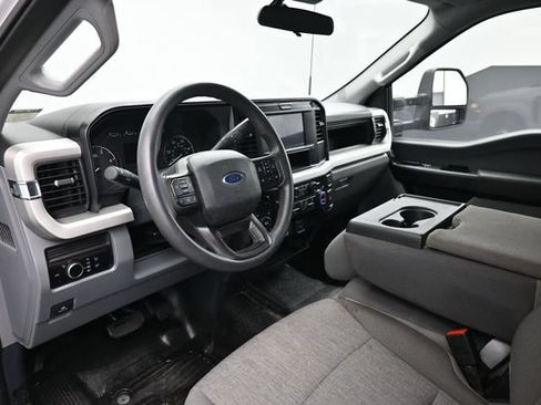 Used 2025 Ford F350 XL AWD/4WD image 16