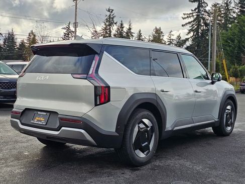 New 2026 Kia EV9 Wind image 5