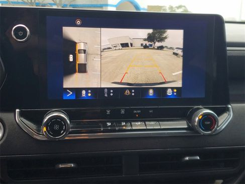 Used 2023 Chevrolet Colorado Trail Boss w/ Technology Package image 25