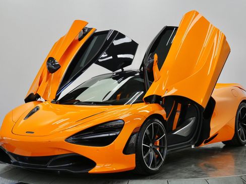 Used 2022 McLaren 720S Performance RWD image 5