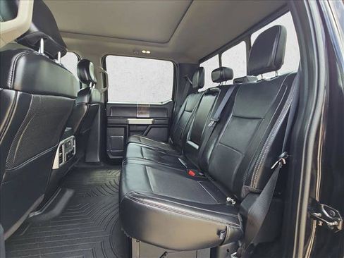 Used 2019 Ford F250 Lariat w/ Lariat Ultimate Package AWD/4WD image 18