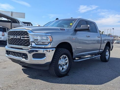 Used 2022 RAM 2500 Big Horn AWD/4WD image 8