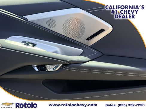 Used 2023 Chevrolet Corvette Stingray Preferred Conv w/ Z51 Performance Package RWD image 9