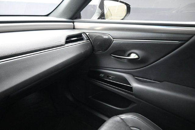 Used 2022 Lexus ES 350 F Sport FWD image 9