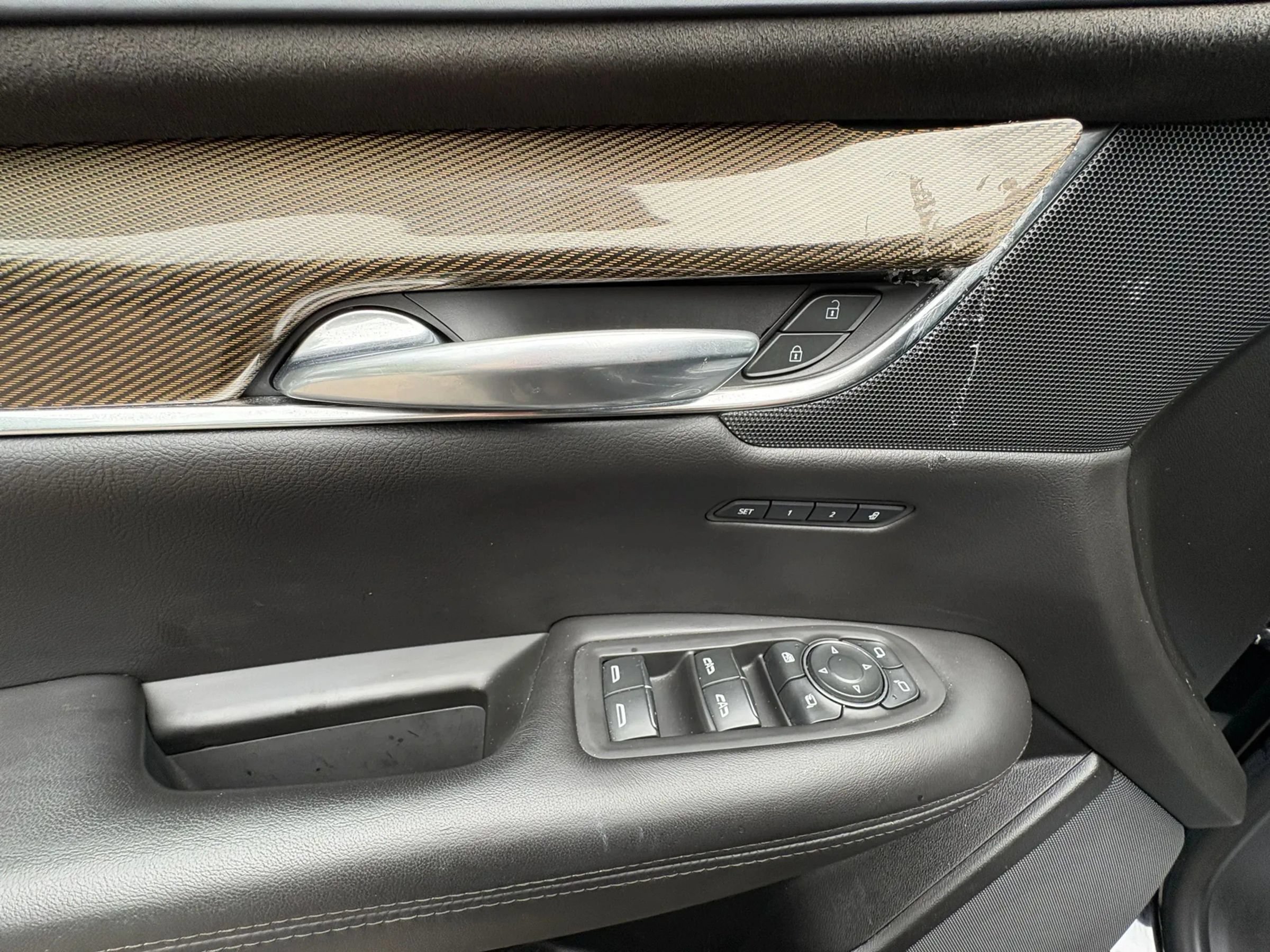 Used 2019 Cadillac XT5 Platinum AWD/4WD image 33