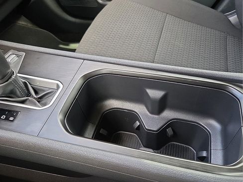 Used 2025 Nissan Kicks S image 21