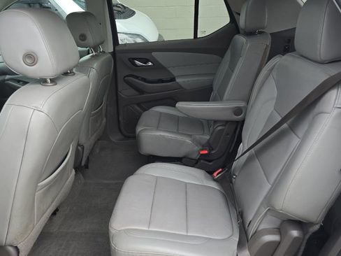 Used 2019 Chevrolet Traverse LT w/ LT Premium Package image 10