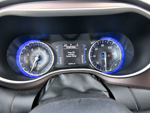 Used 2024 Chrysler Voyager LX FWD image 23