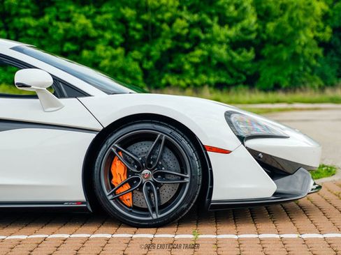 Used 2017 McLaren 570S Coupe RWD image 11