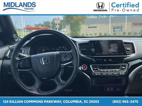 Certified 2025 Honda Ridgeline Black Edition image 11