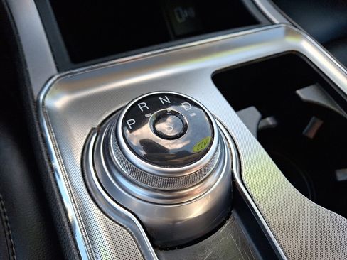 Certified 2022 Ford Edge SEL w/ Convenience Package image 15