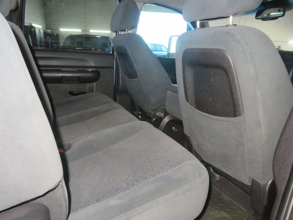 Used 2008 Chevrolet Silverado 3500 LT w/ EZ-Lift Tailgate Package RWD image 28