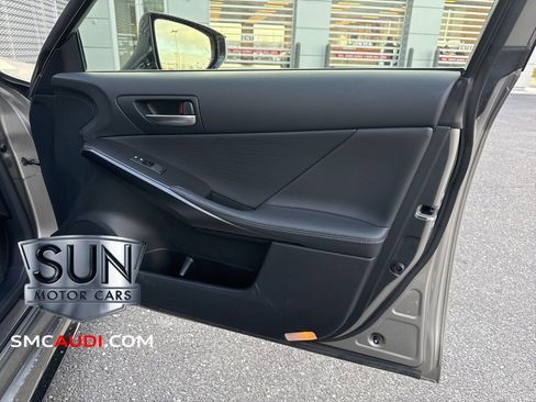 Used 2022 Lexus IS 350 F Sport image 4